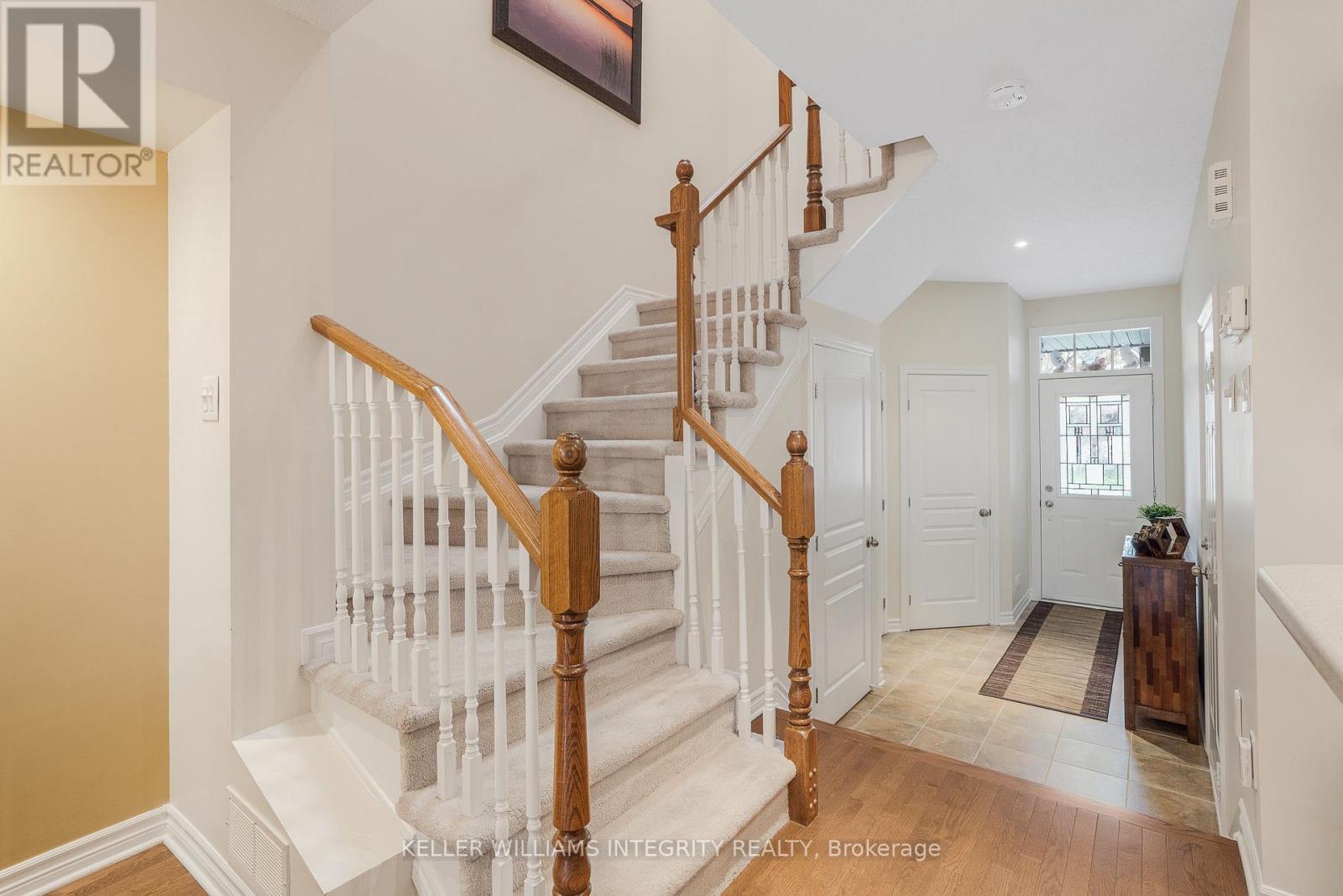 527 Salzburg Drive, Ottawa, Ontario  K4A 0C6 - Photo 12 - X12134513
