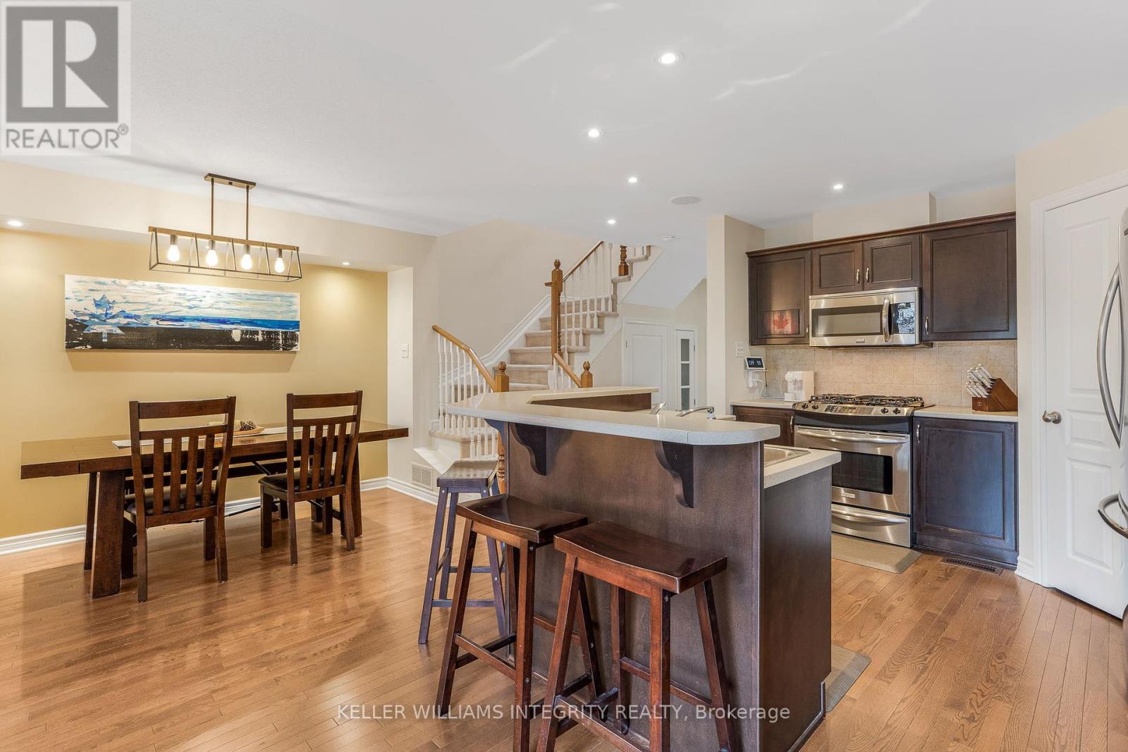 527 Salzburg Drive, Ottawa, Ontario  K4A 0C6 - Photo 8 - X12134513