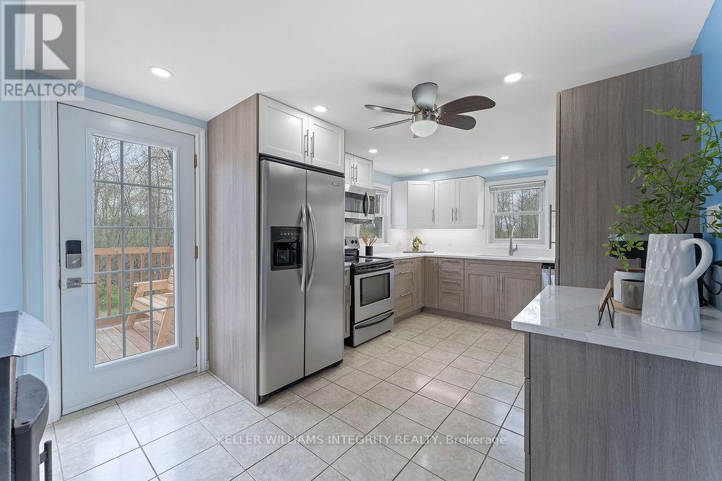 2875 Donnelly Drive, Ottawa, Ontario  K0G 1J0 - Photo 14 - X12134514