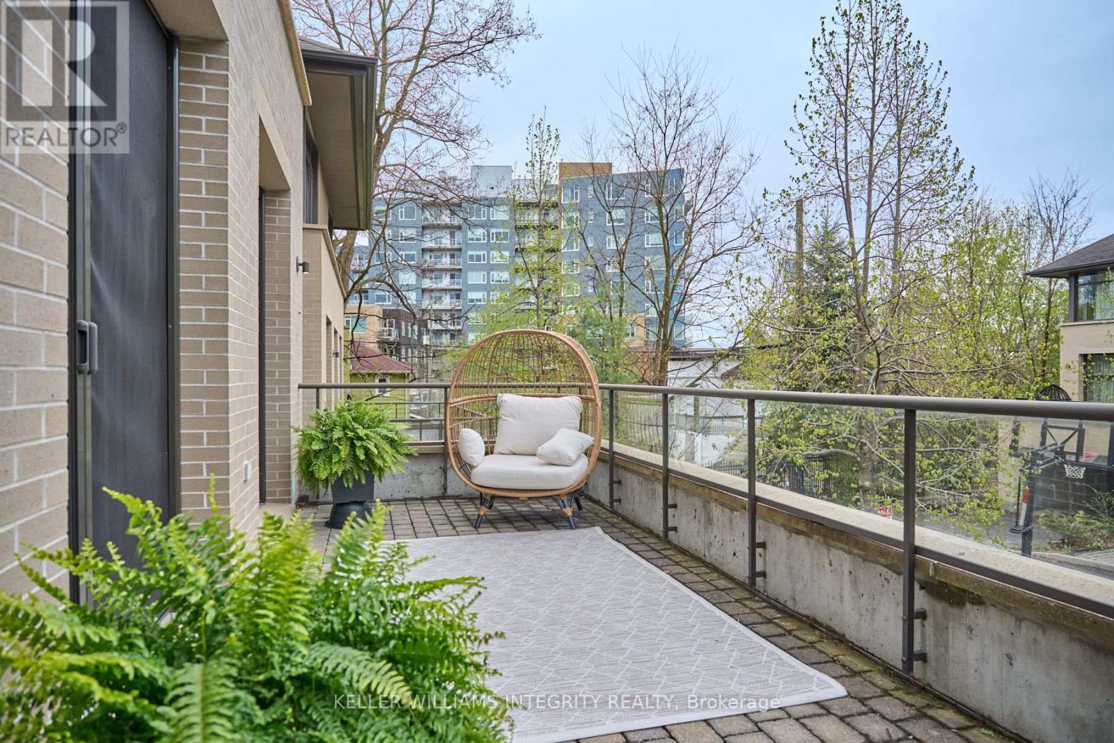 Property at 103 BLACK MAPLE PRIVATE image 3