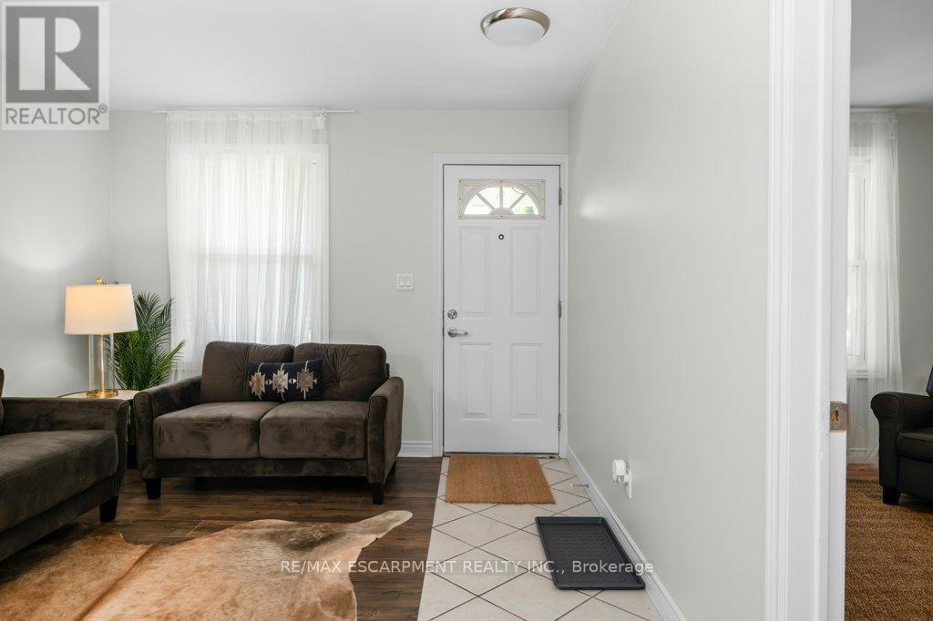 536 John Street N, Hamilton, Ontario  L8L 4S1 - Photo 5 - X12134036