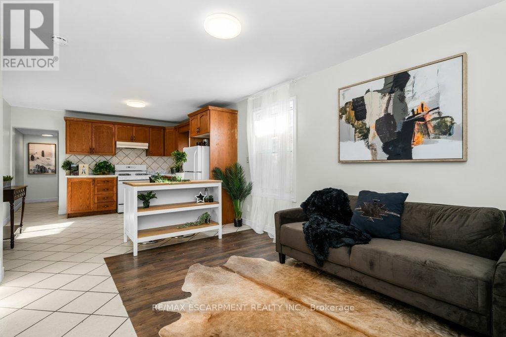 536 John Street N, Hamilton, Ontario  L8L 4S1 - Photo 7 - X12134036