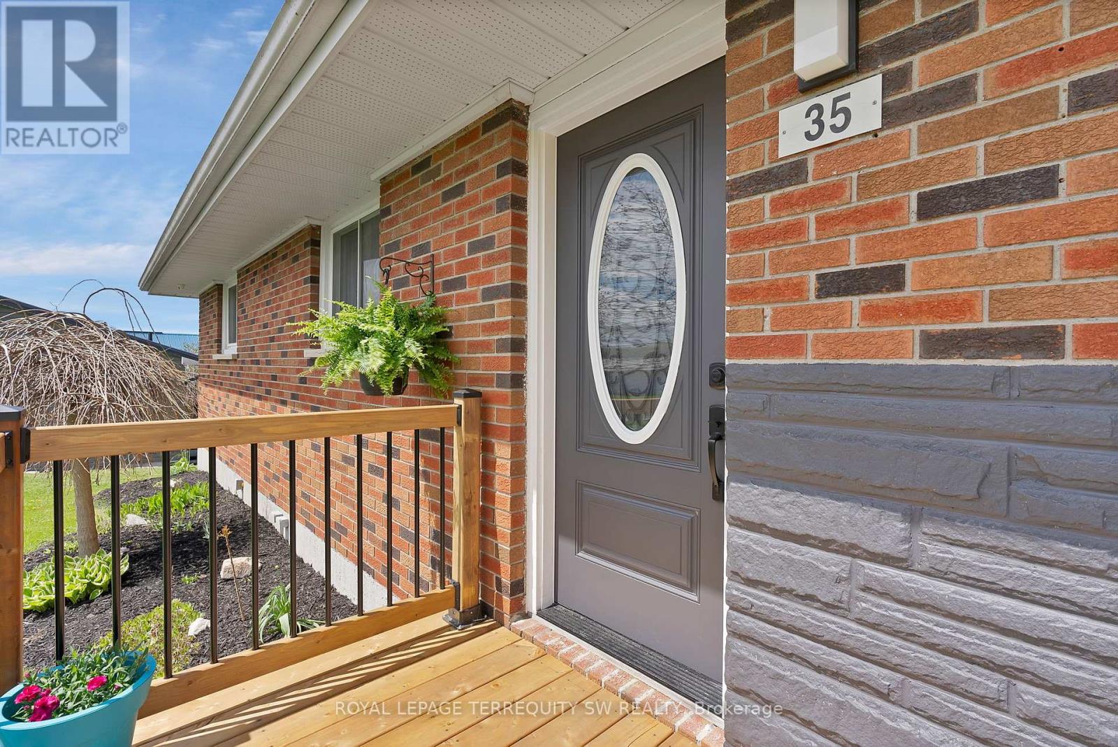 35 Queen Street W, Trent Hills, Ontario  K0L 1Y0 - Photo 3 - X12134118