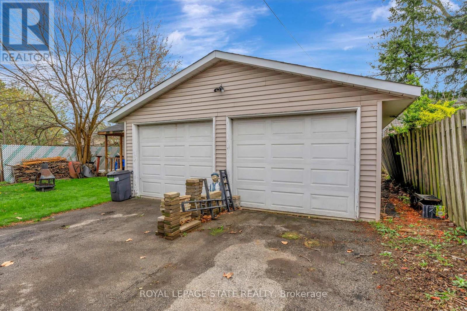 865 Garth Street, Hamilton, Ontario  L9C 4K7 - Photo 24 - X12134166