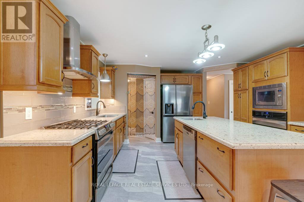 6949 Thorold Stone Road, Niagara Falls, Ontario  L2J 1B5 - Photo 10 - X12134172
