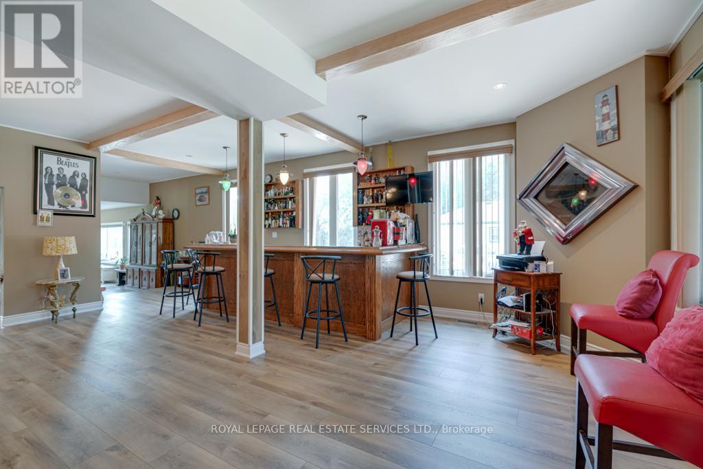 6949 Thorold Stone Road, Niagara Falls, Ontario  L2J 1B5 - Photo 18 - X12134172