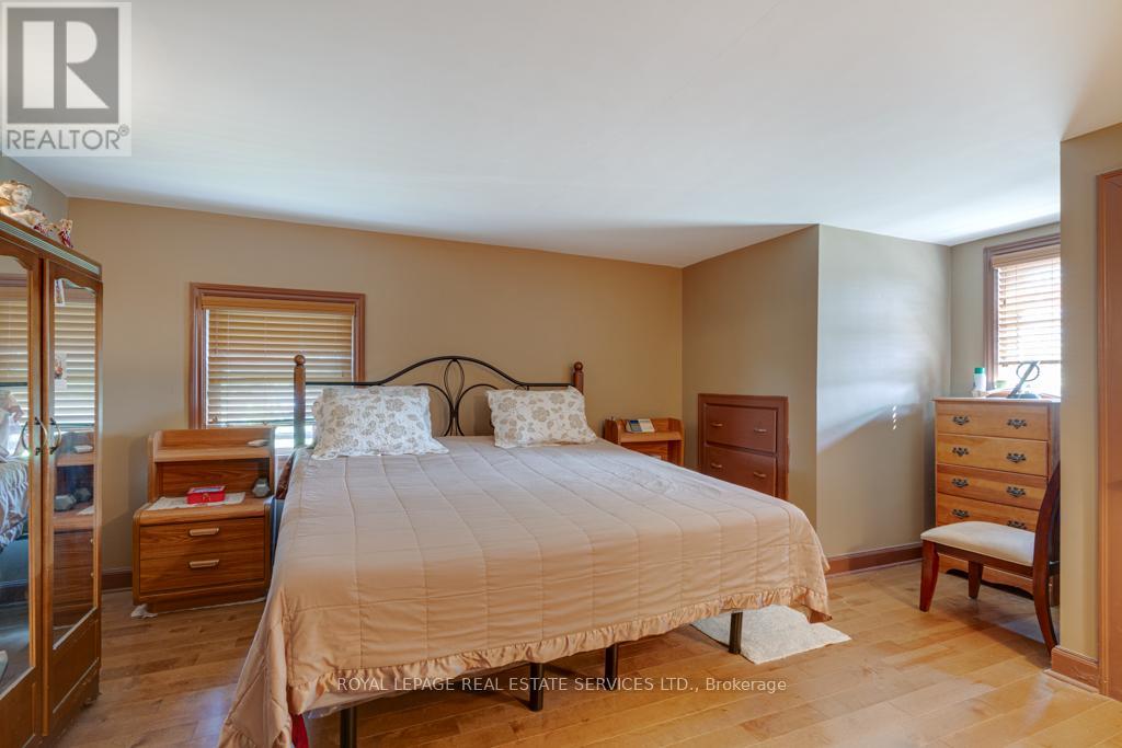 6949 Thorold Stone Road, Niagara Falls, Ontario  L2J 1B5 - Photo 26 - X12134172