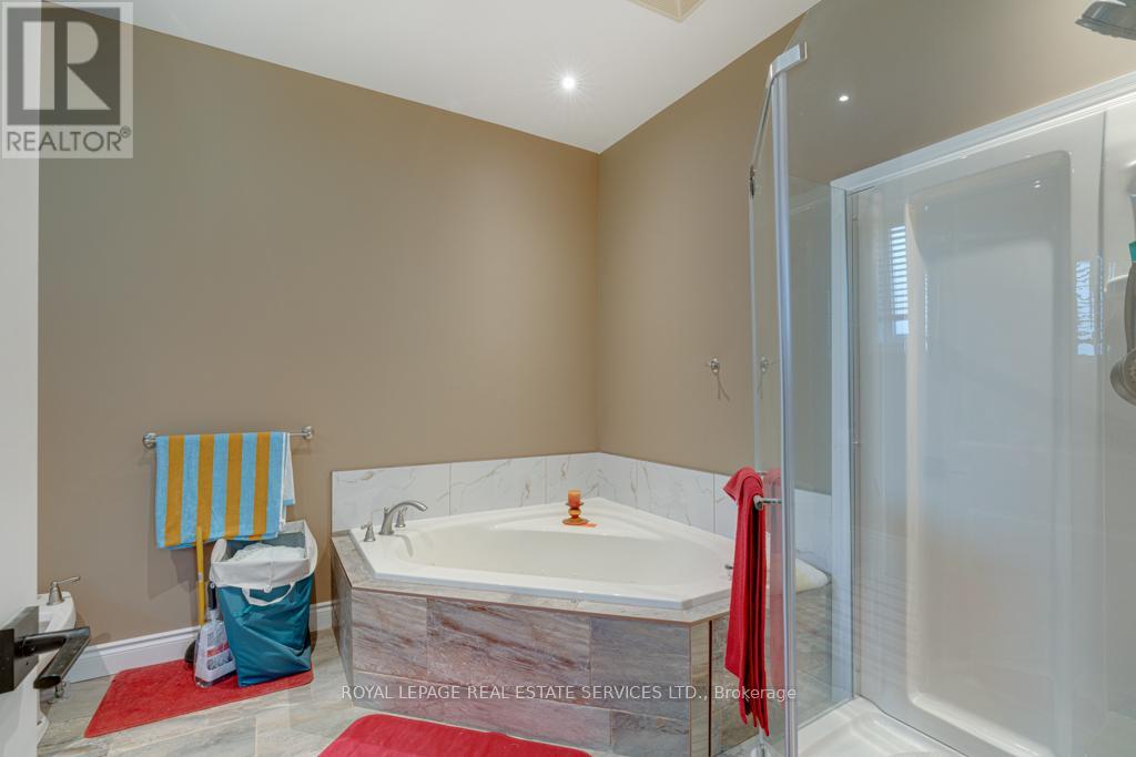 6949 Thorold Stone Road, Niagara Falls, Ontario  L2J 1B5 - Photo 29 - X12134172