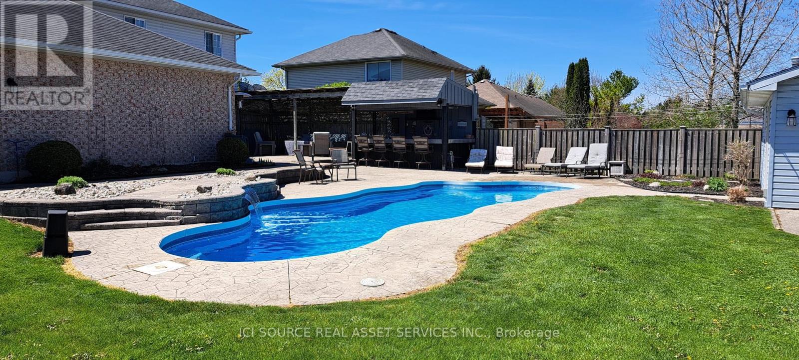 1 Thistle Street, Dutton/dunwich, Ontario  N0L 1J0 - Photo 4 - X12134221