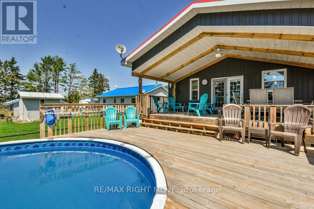 12 Fulsom Crescent, Kawartha Lakes, Ontario  L3V 6H5 - Photo 38 - X12134314