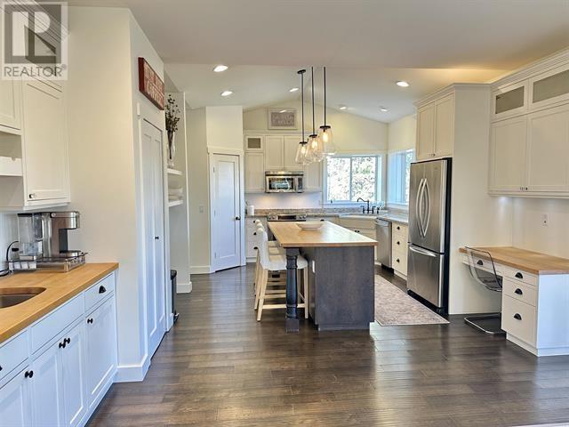 1787 E 16 Highway, Vanderhoof, British Columbia  V0J 3A0 - Photo 16 - R2999563