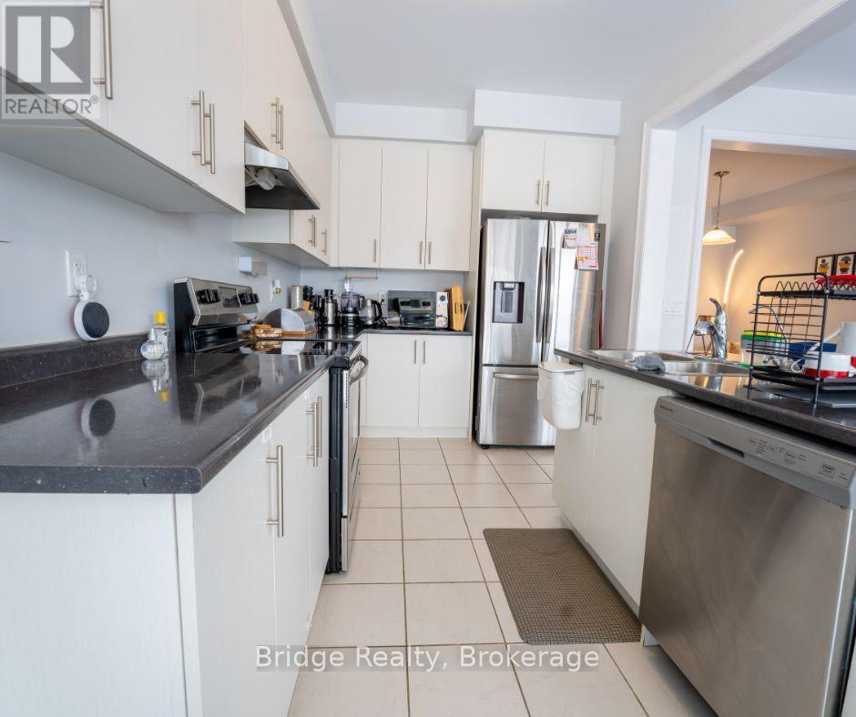 199 Huntingford Trail, Woodstock, Ontario  N4T 0M4 - Photo 18 - X12134614