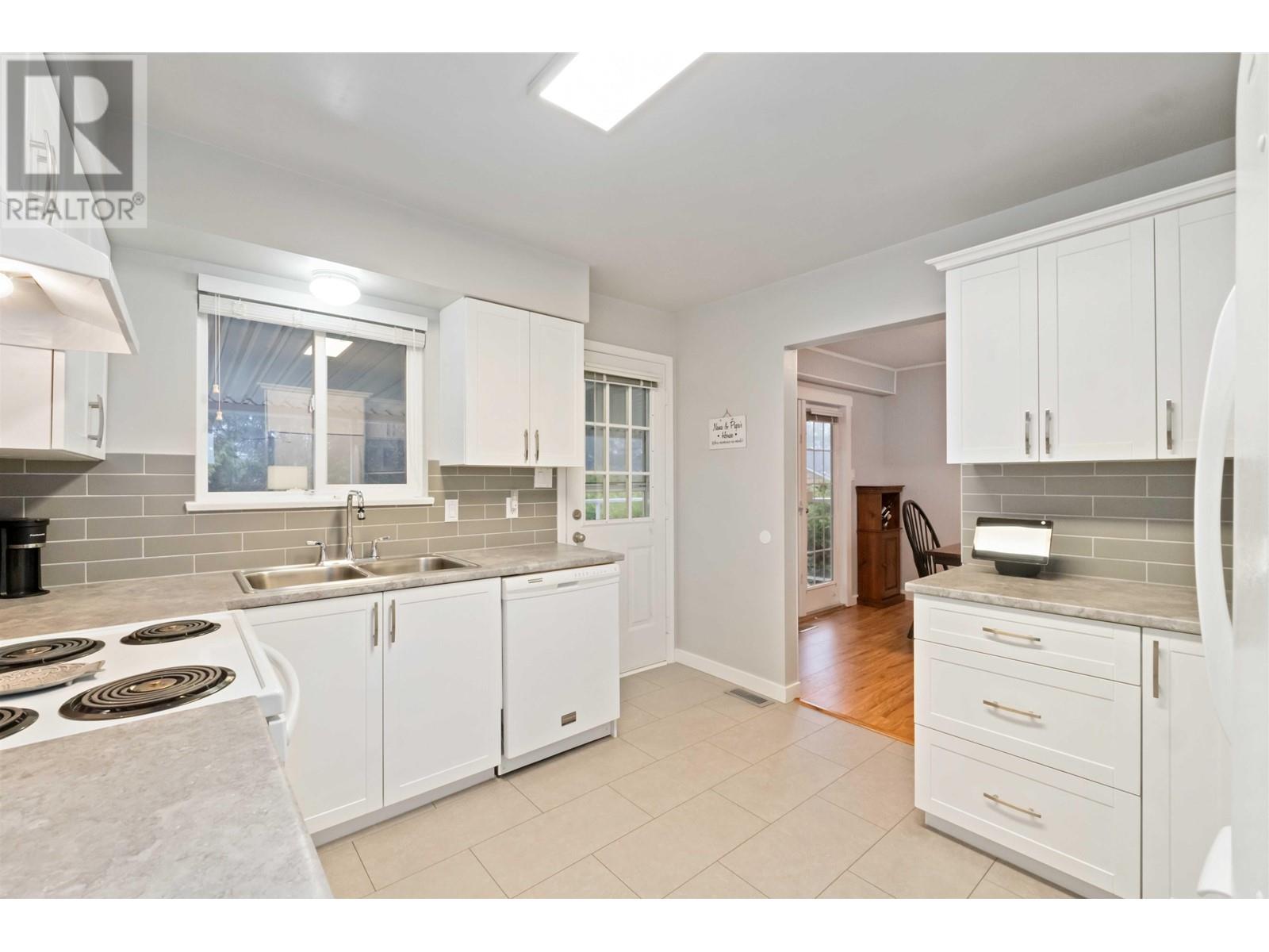 21838 Mountainview Crescent, Maple Ridge, British Columbia  V2X 3V3 - Photo 10 - R2987646