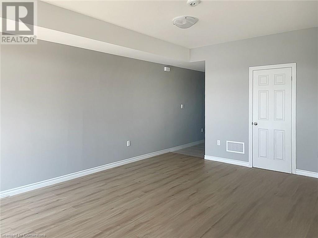 Property at 104 LOMOND Lane image 4