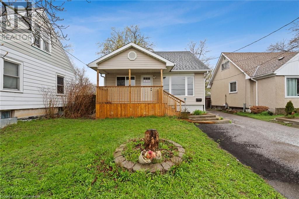 Property at 250 OAKDALE Avenue image 2