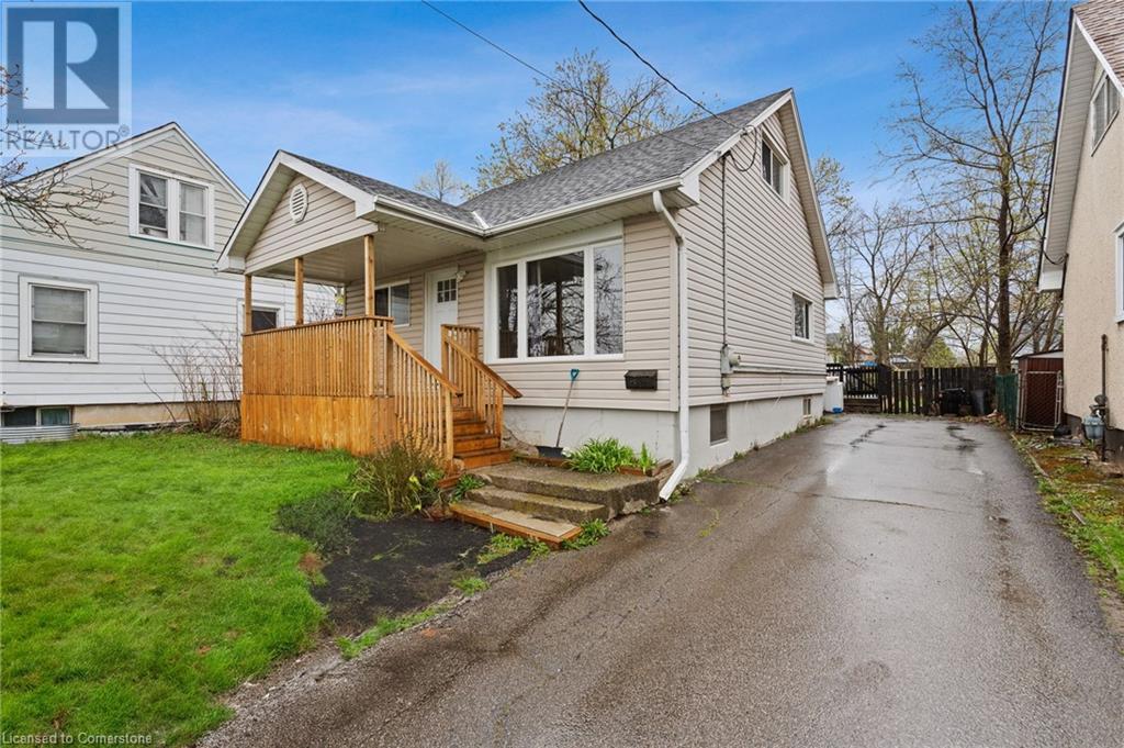 Property at 250 OAKDALE Avenue image 3