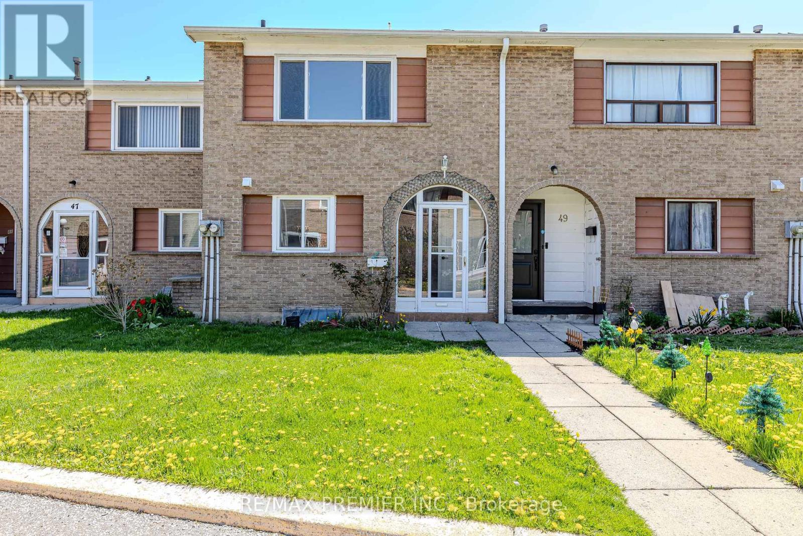 48 - 2012 Martin Grove Road, Toronto, Ontario  M9V 4A3 - Photo 3 - W12130079