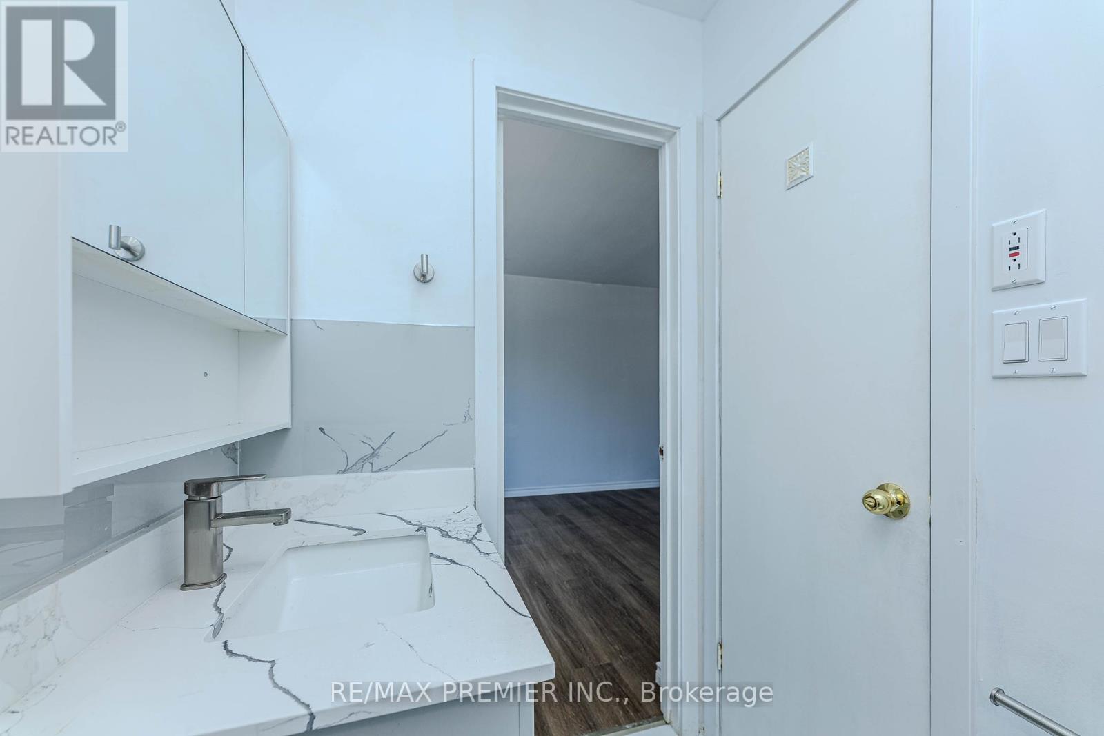 48 - 2012 Martin Grove Road, Toronto, Ontario  M9V 4A3 - Photo 42 - W12130079