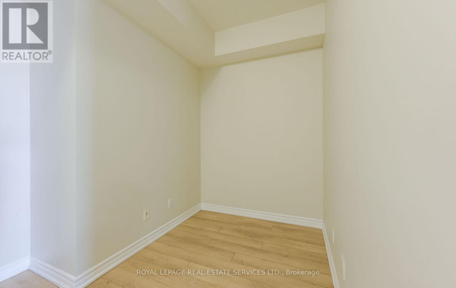 210 - 3391 Bloor Street W, Toronto (Islington-City Centre West), Ontario  M8X 1G3 - Photo 15 - W12133772