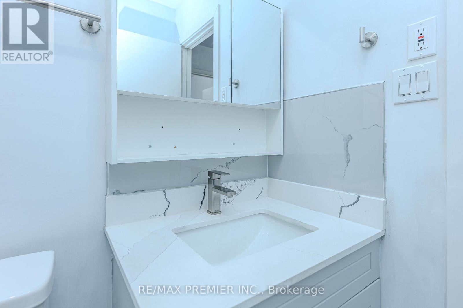 48 - 2012 Martin Grove Road, Toronto, Ontario  M9V 4A3 - Photo 34 - W12130079