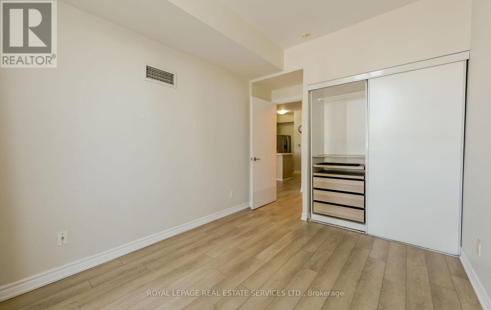 210 - 3391 Bloor Street W, Toronto (Islington-City Centre West), Ontario  M8X 1G3 - Photo 14 - W12133772