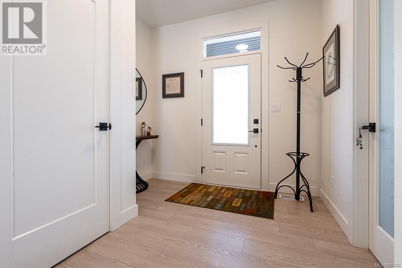 Property at 3388 Ryder Hesjedal Way image 4