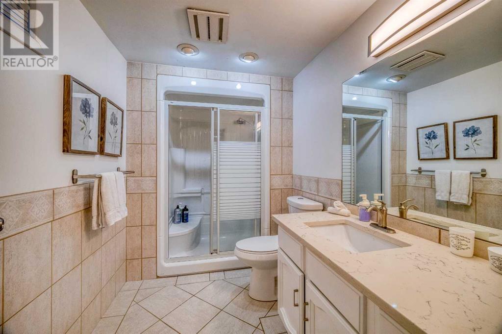 2715 63 Avenue Sw, Calgary, Alberta  T3E 5J6 - Photo 38 - A2217045