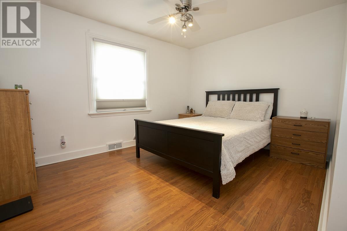 382 Elizabeth St, Sault Ste. Marie, Ontario  P6B 3H4 - Photo 33 - SM251017