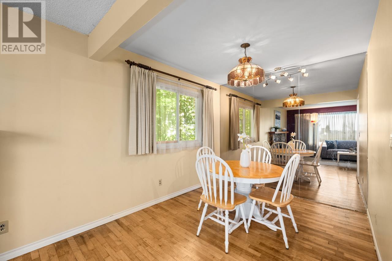 415 Marmont Street, Coquitlam, British Columbia  V3K 4S3 - Photo 12 - R2999603