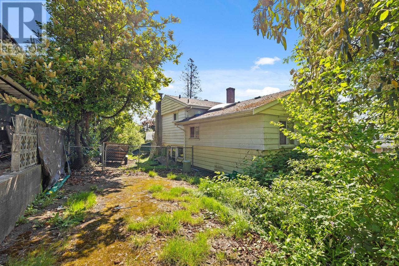 415 Marmont Street, Coquitlam, British Columbia  V3K 4S3 - Photo 29 - R2999603