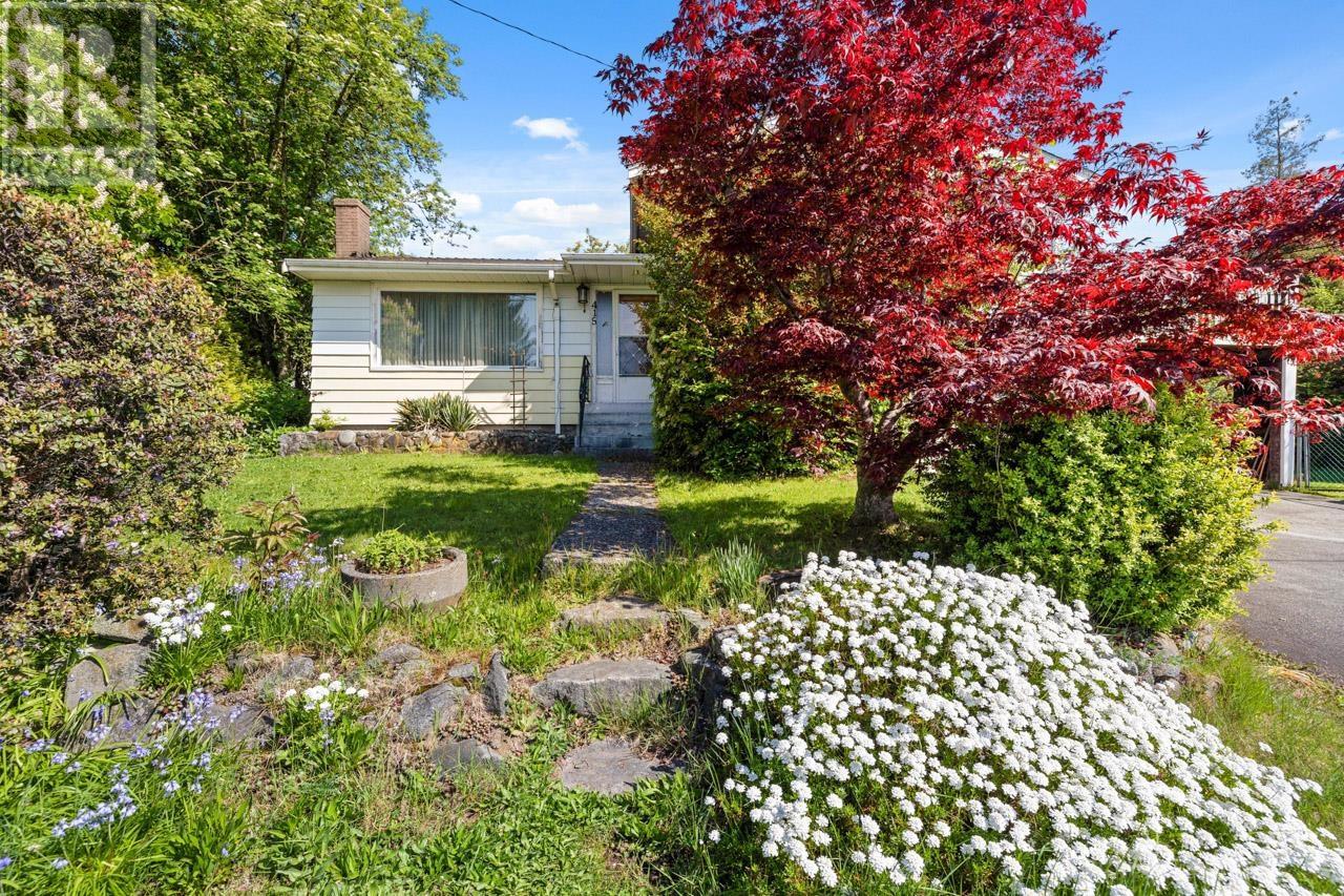 415 Marmont Street, Coquitlam, British Columbia  V3K 4S3 - Photo 4 - R2999603