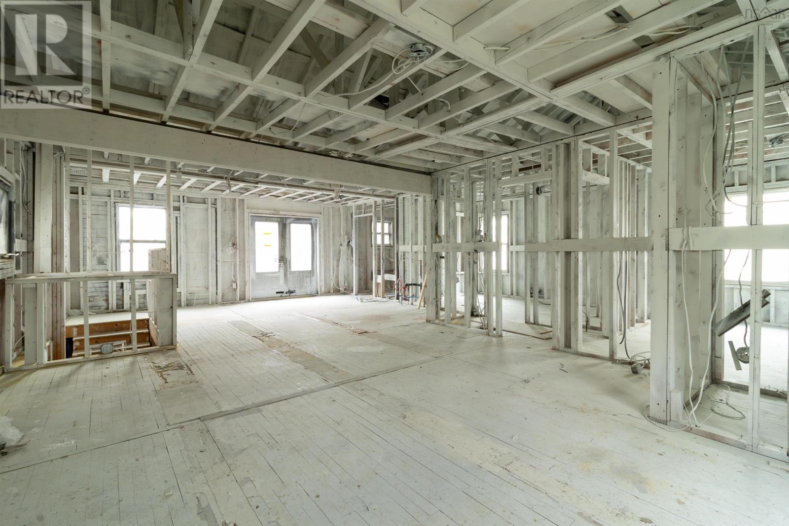 Property at 3204 Connaught Avenue image 5