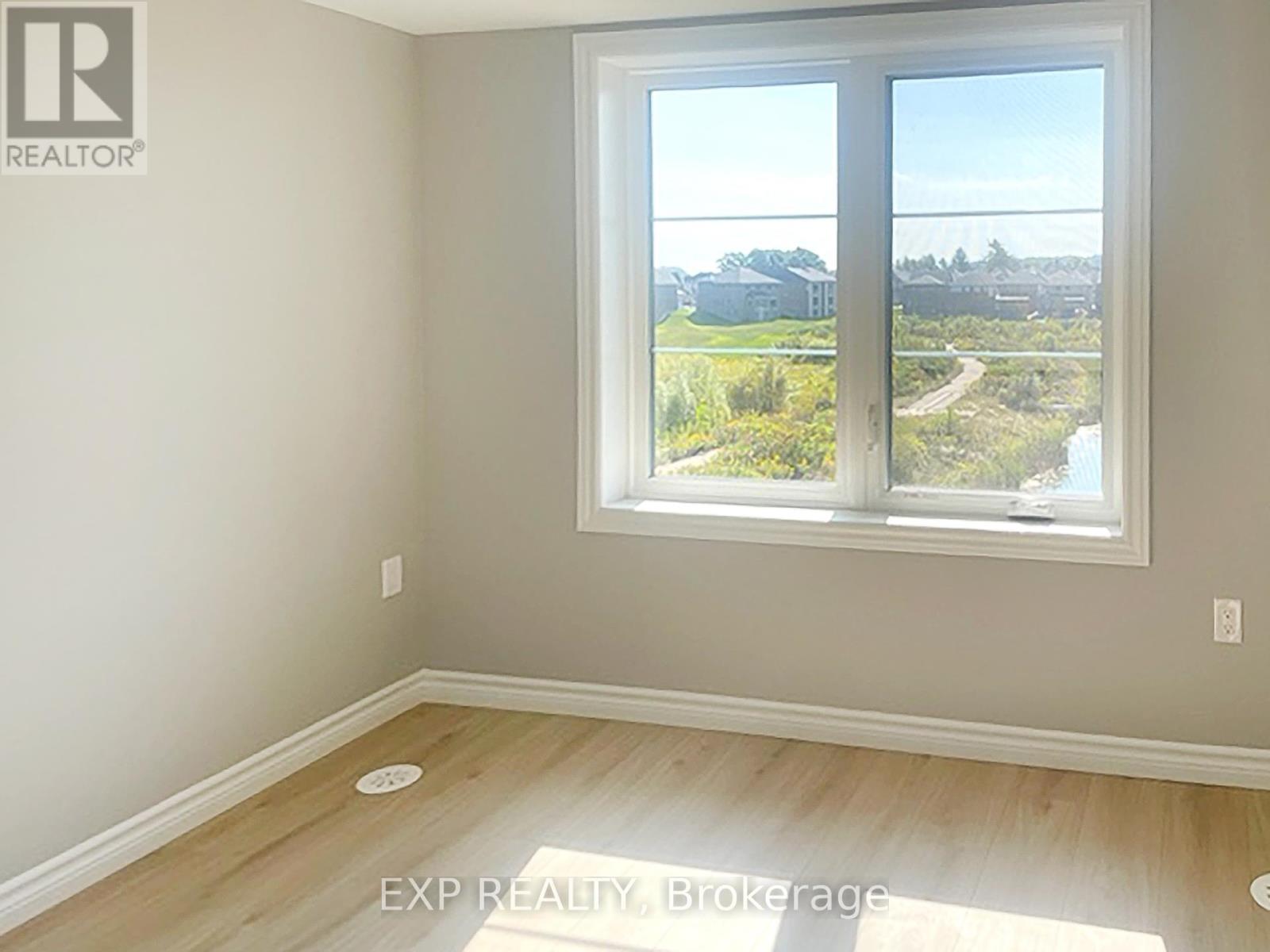 104 Lomond Lane, Kitchener, Ontario  N2R 0T6 - Photo 6 - X12115651