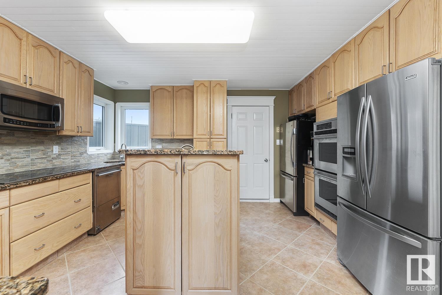 805 Lakeshore Dr, Cold Lake, Alberta  T9M 1H7 - Photo 13 - E4435240