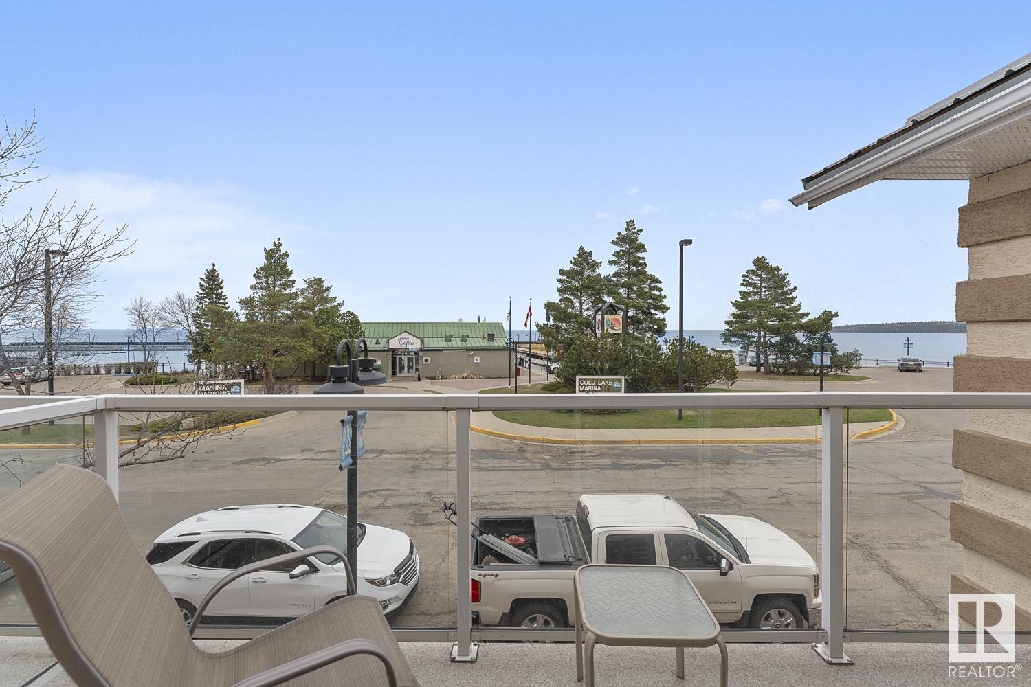 805 Lakeshore Dr, Cold Lake, Alberta  T9M 1H7 - Photo 4 - E4435240