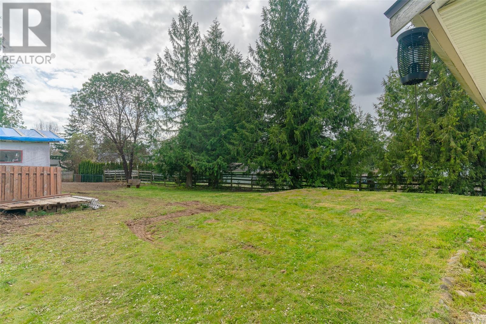 Property at 2163 Hemer Rd image 2