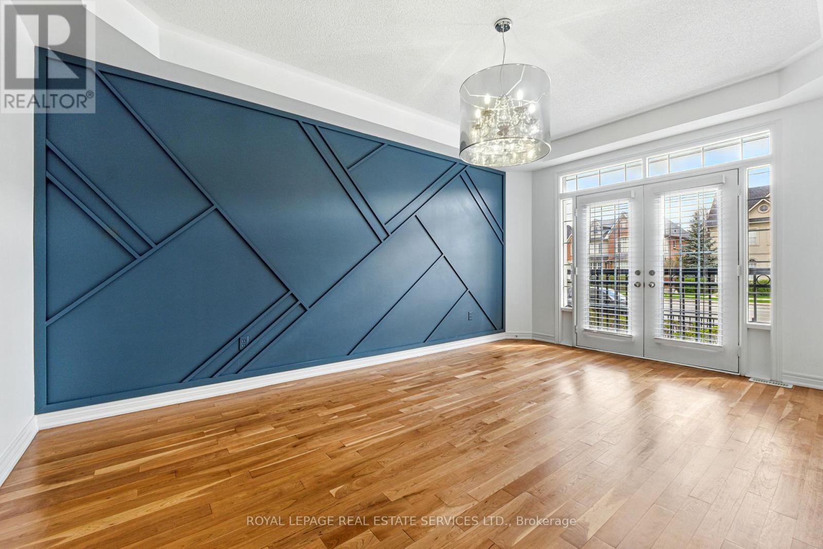 Property at 3349 EGLINTON AVENUE W image 3