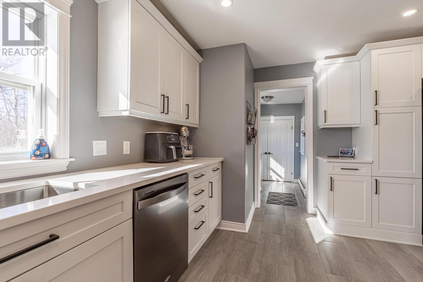 309 Cornwall Road, Cornwall, Prince Edward Island  C0A 1H4 - Photo 7 - 202504828
