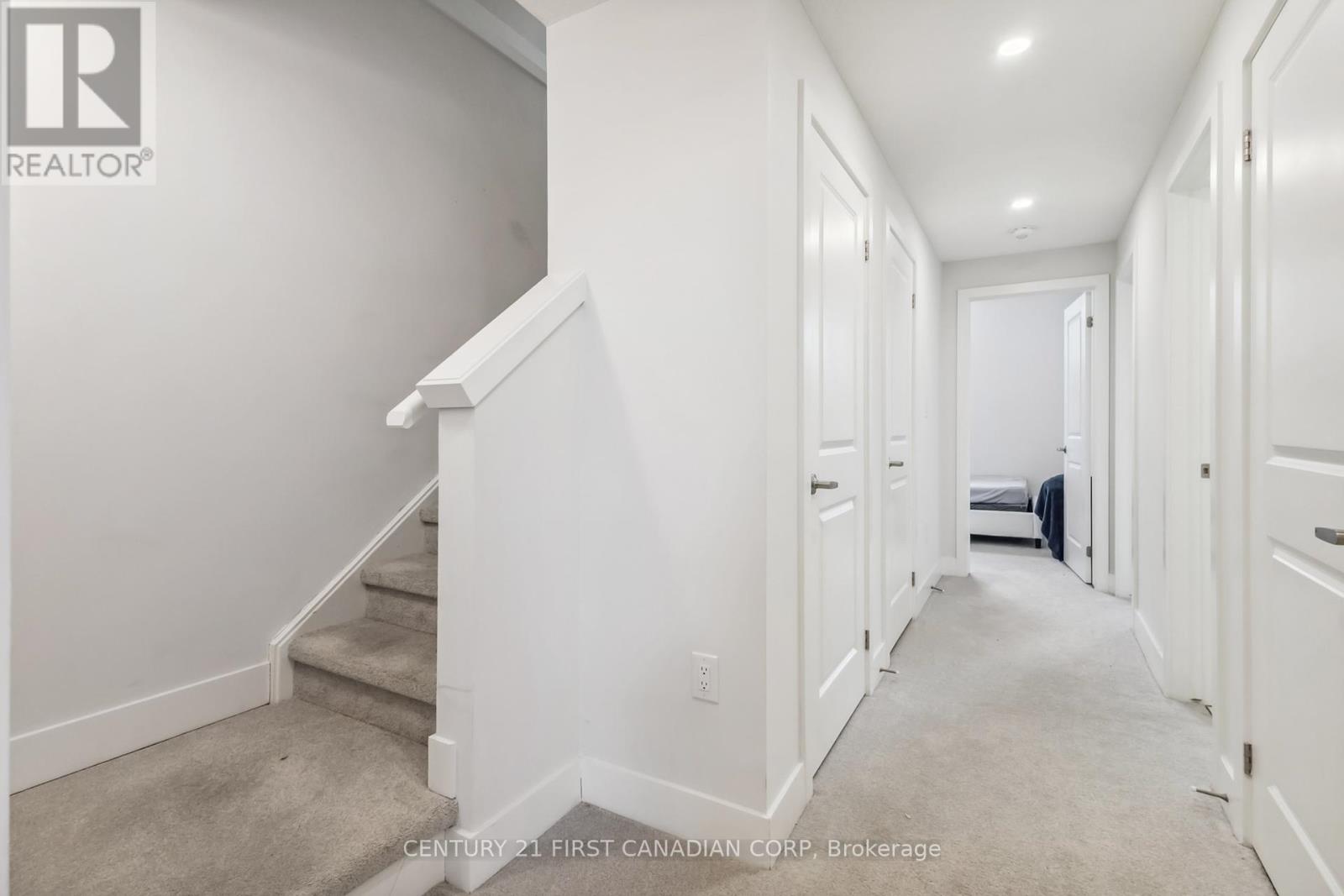 21 - 990 Deveron Crescent, London South, Ontario  N5Z 0B7 - Photo 31 - X12134639