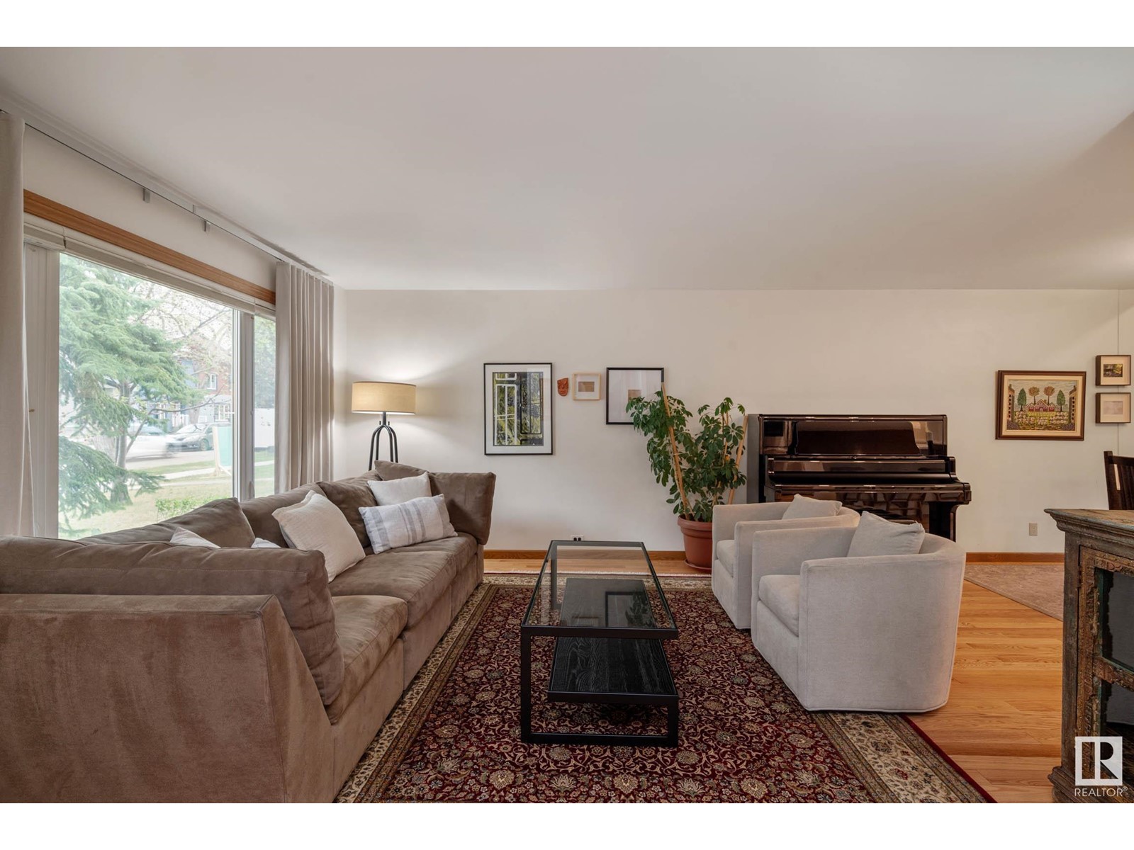 Property at 11536 78 AV NW image 2