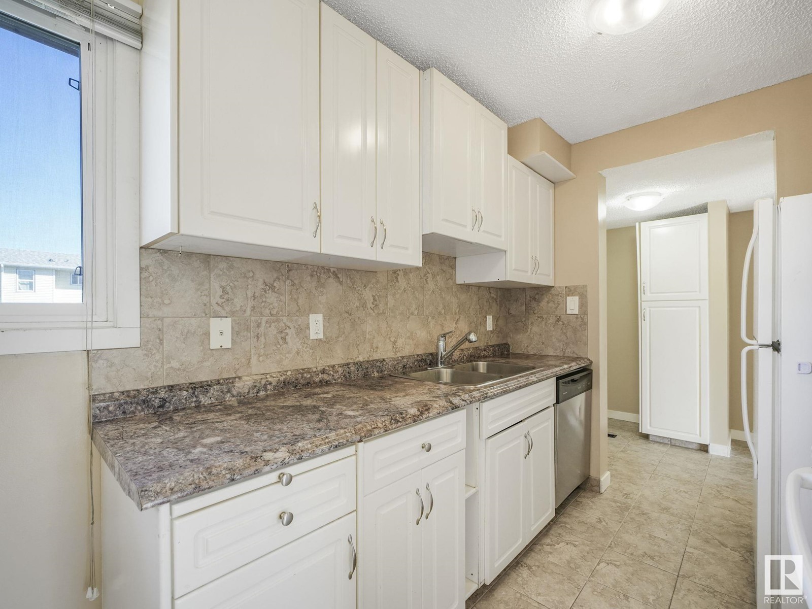 Property at 223 HARRISON DR NW image 1