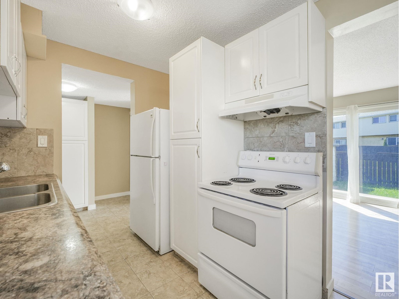 223 Harrison Dr Nw, Edmonton, Alberta  T5A 2X5 - Photo 12 - E4435245