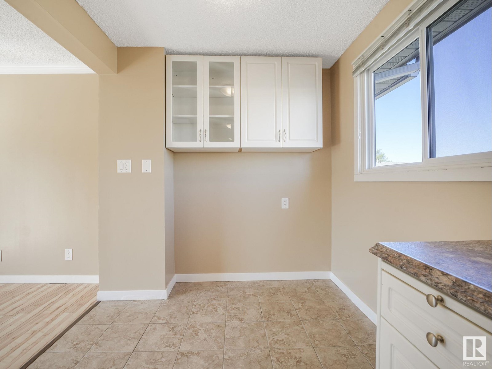Property at 223 HARRISON DR NW image 5