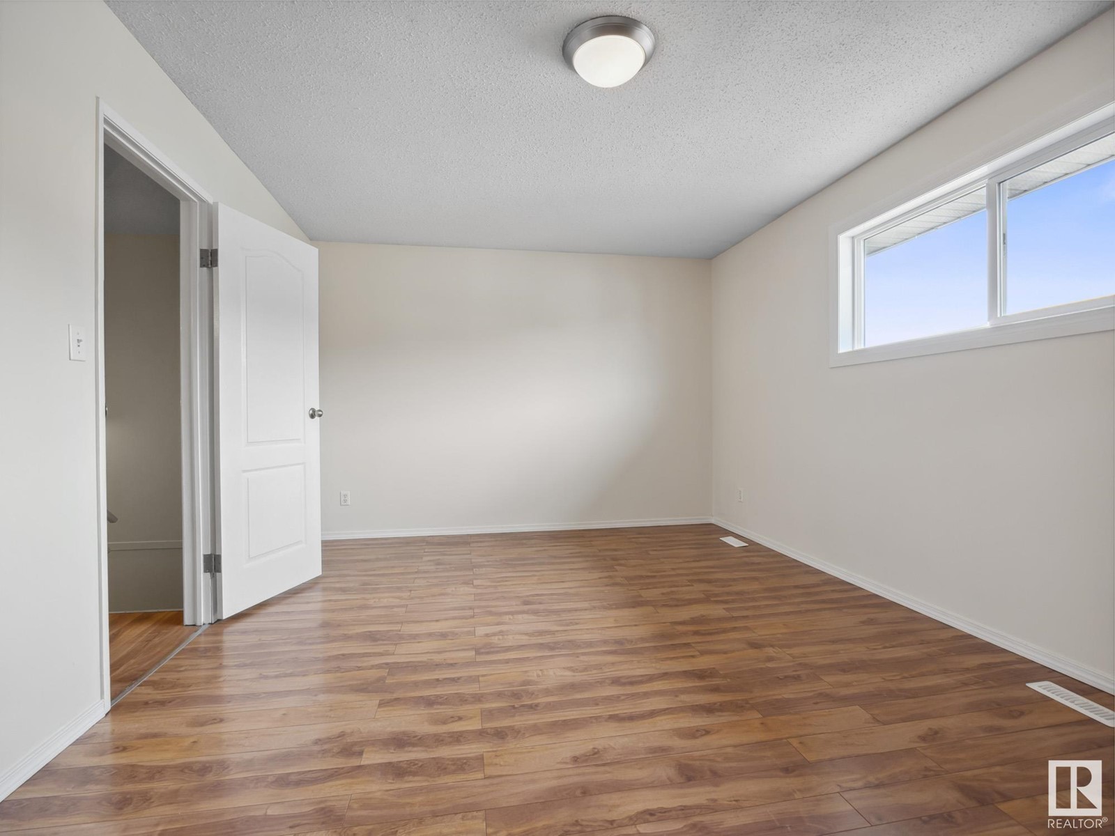 519 Dunluce Rd Nw, Edmonton, Alberta  T5X 4P4 - Photo 15 - E4435246