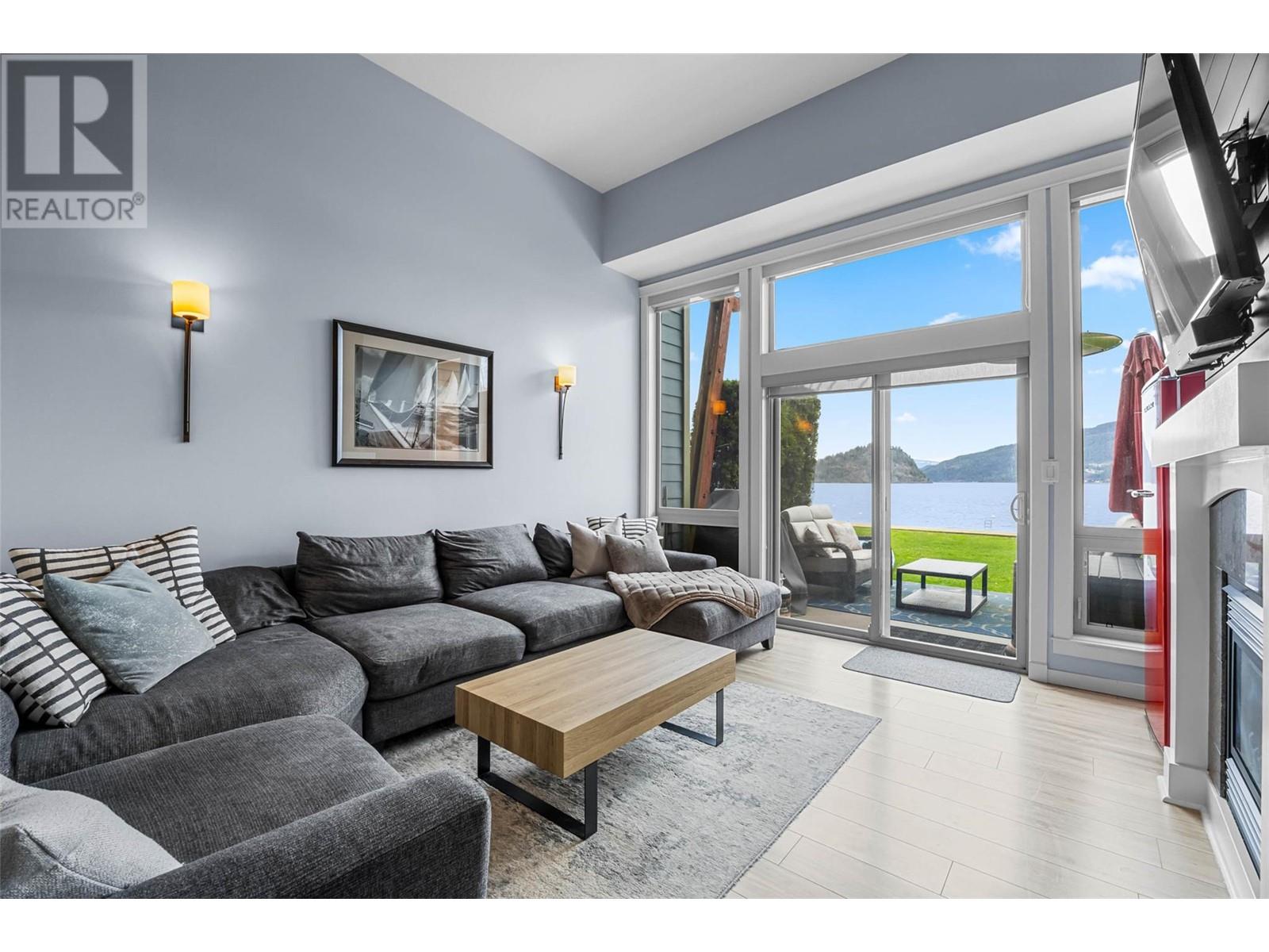 1134 Pine Grove Road Unit# 2, scotch creek, British Columbia V0E1M5