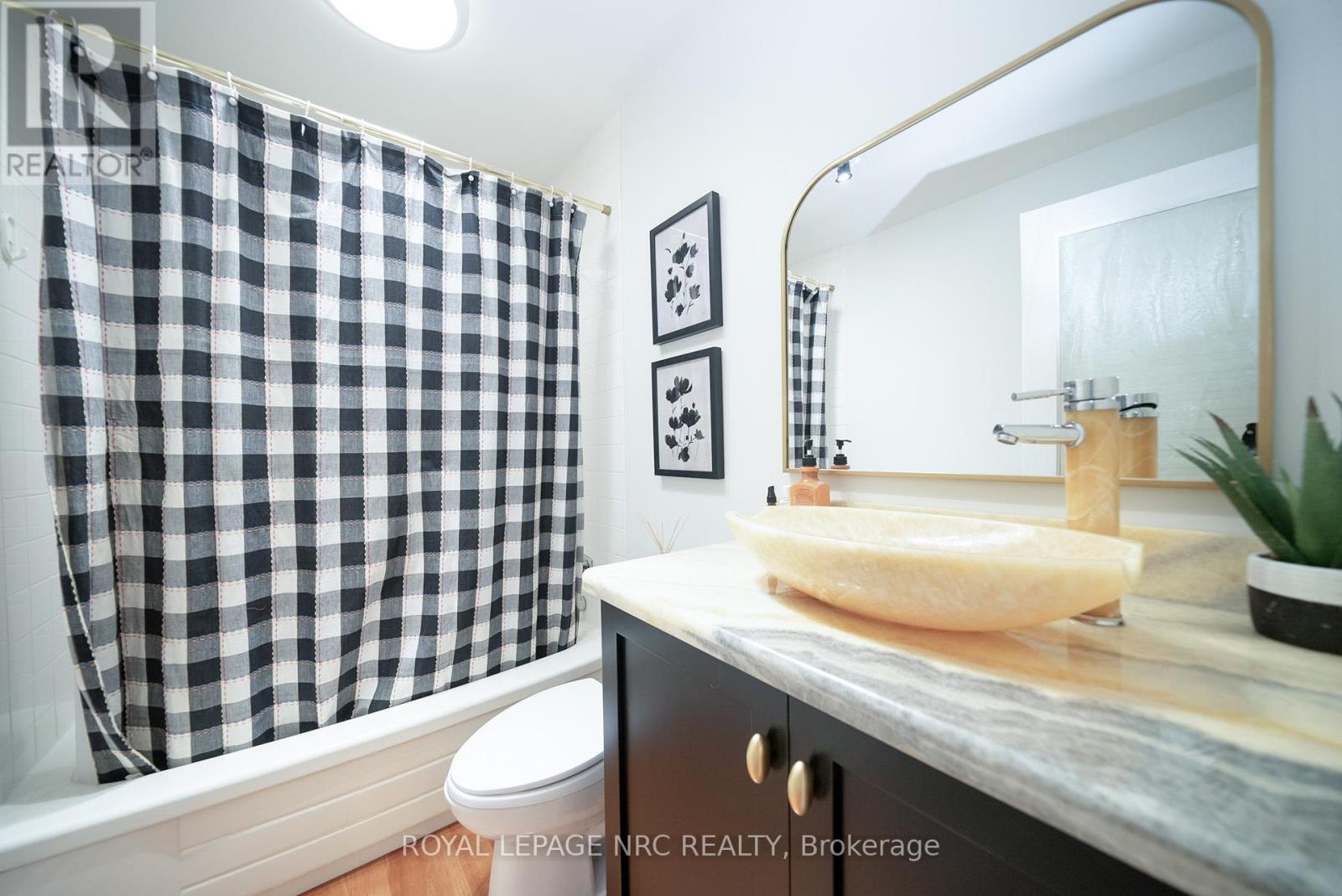 1776 York Road, Niagara-On-The-Lake, Ontario  L0S 1J0 - Photo 6 - X12115247