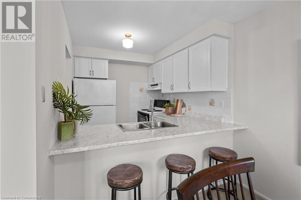 1556 Lancaster Drive Unit# 71, Oakville, Ontario  L6H 2Z4 - Photo 19 - 40722687