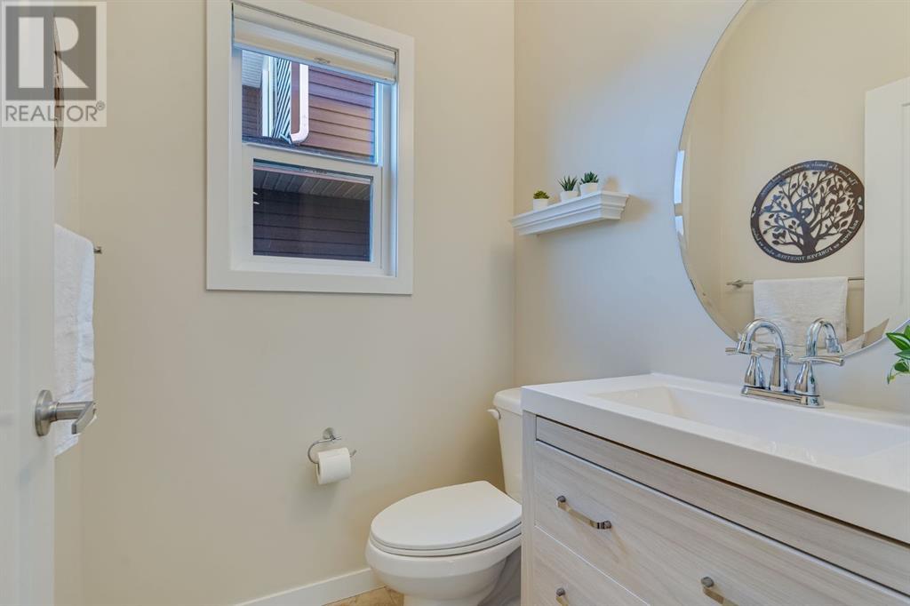 28 Mount Rae Terrace, Okotoks, Alberta  T1S 0M6 - Photo 14 - A2219069