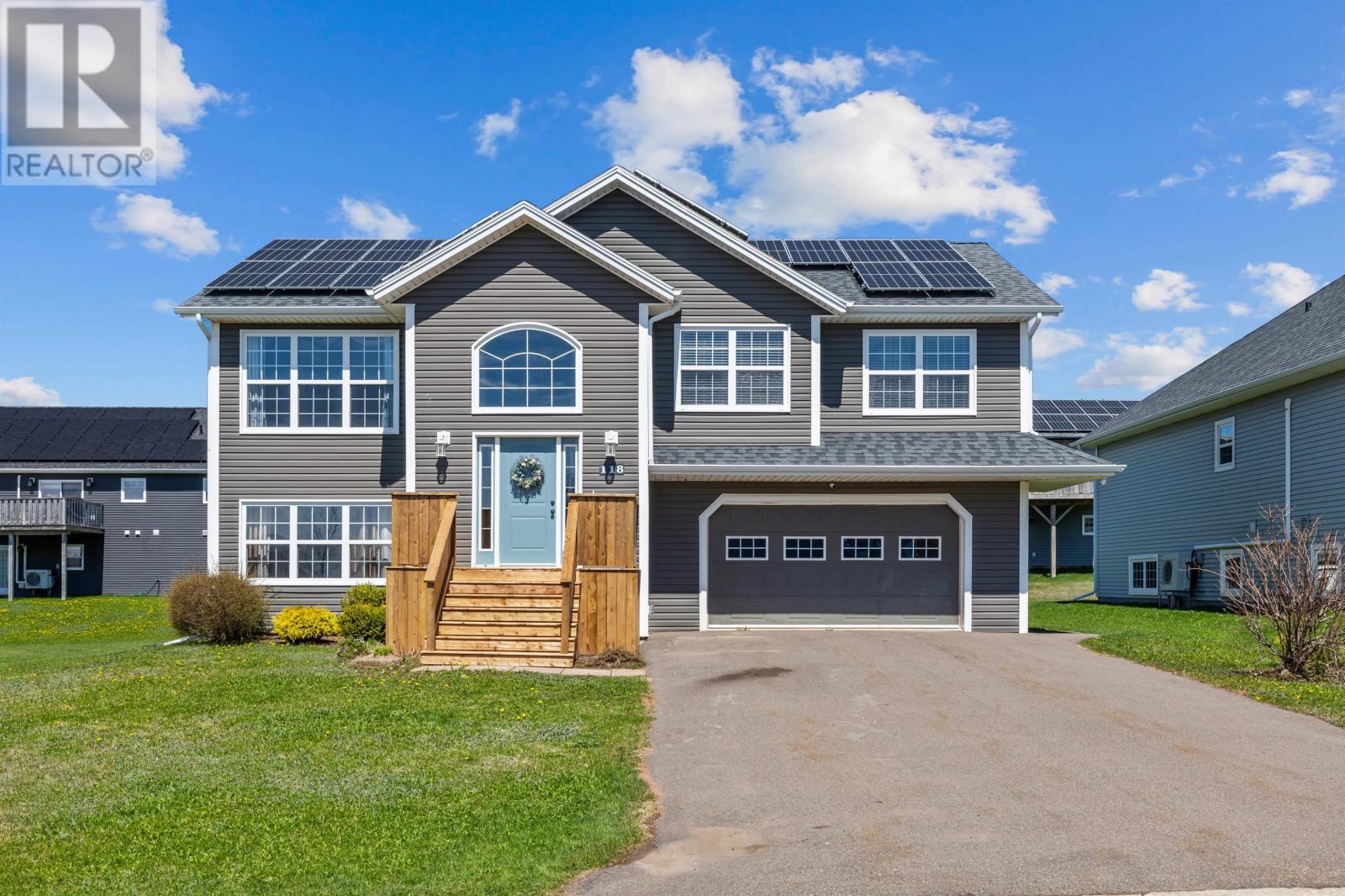 Property at 118 Essex Crescent image 1