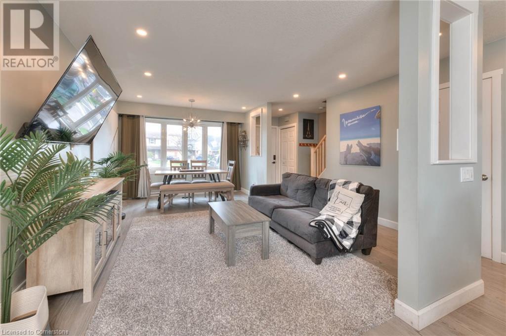 Property at 122 BRECKENRIDGE Drive image 4